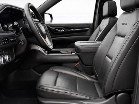 Used 2024 GMC Yukon Denali AWD/4WD image 11