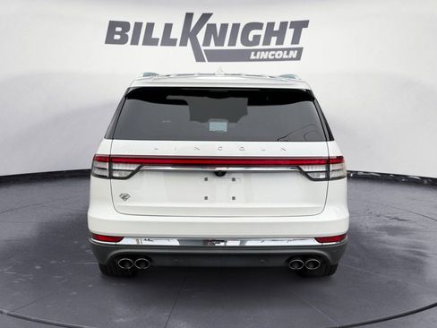 Used 2021 Lincoln Aviator Reserve w/ Elements Package Plus image 4
