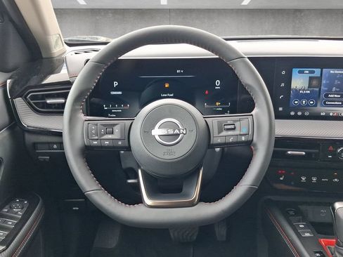 New 2026 Nissan Kicks SR w/ SR Premium Package FWD image 22