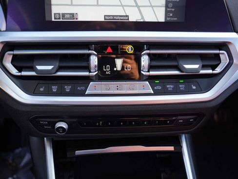 Used 2023 BMW 430i Coupe image 18