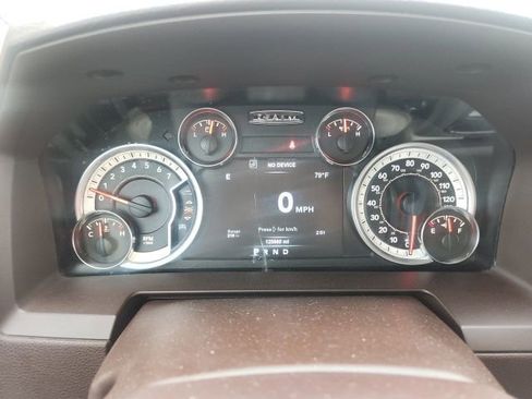 Used 2018 RAM 1500 Laramie AWD/4WD image 16