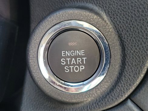 Certified 2025 Subaru Outback Premium image 31