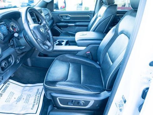 Used 2024 RAM 1500 Laramie image 16
