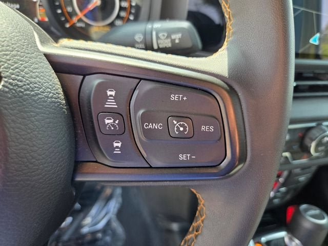 Used 2024 Jeep Gladiator Sport AWD/4WD image 31