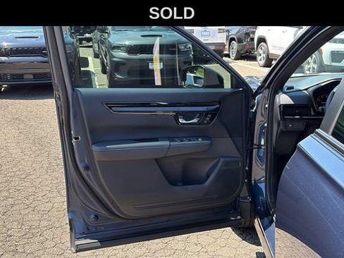 Used 2026 Honda CR-V Sport Touring image 8