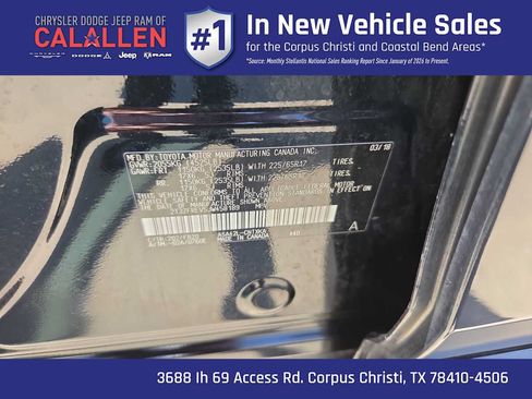 Used 2018 Toyota RAV4 LE FWD image 28