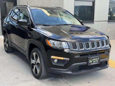Used 2019 Jeep Compass Latitude w/ Popular Equipment Group AWD/4WD image 7
