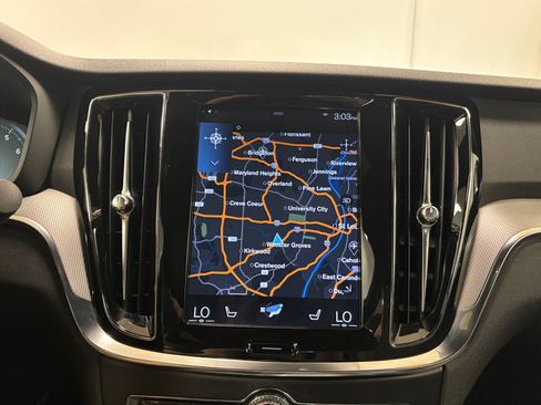 Used 2019 Volvo S60 T6 R-Design AWD/4WD image 30