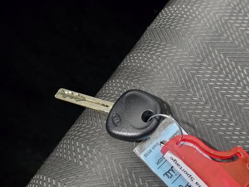 Used 2020 Kia Sportage LX image 32