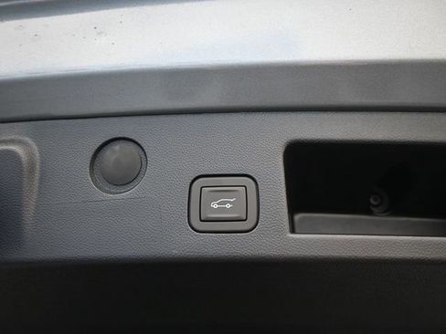 New 2026 Chevrolet Equinox ACTIV w/ Convenience Package III image 9