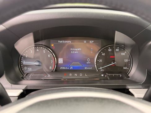Used 2023 Ford Explorer XLT w/ Equipment Group 202A AWD/4WD image 26