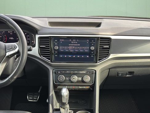 Used 2022 Volkswagen Atlas SEL Premium image 23