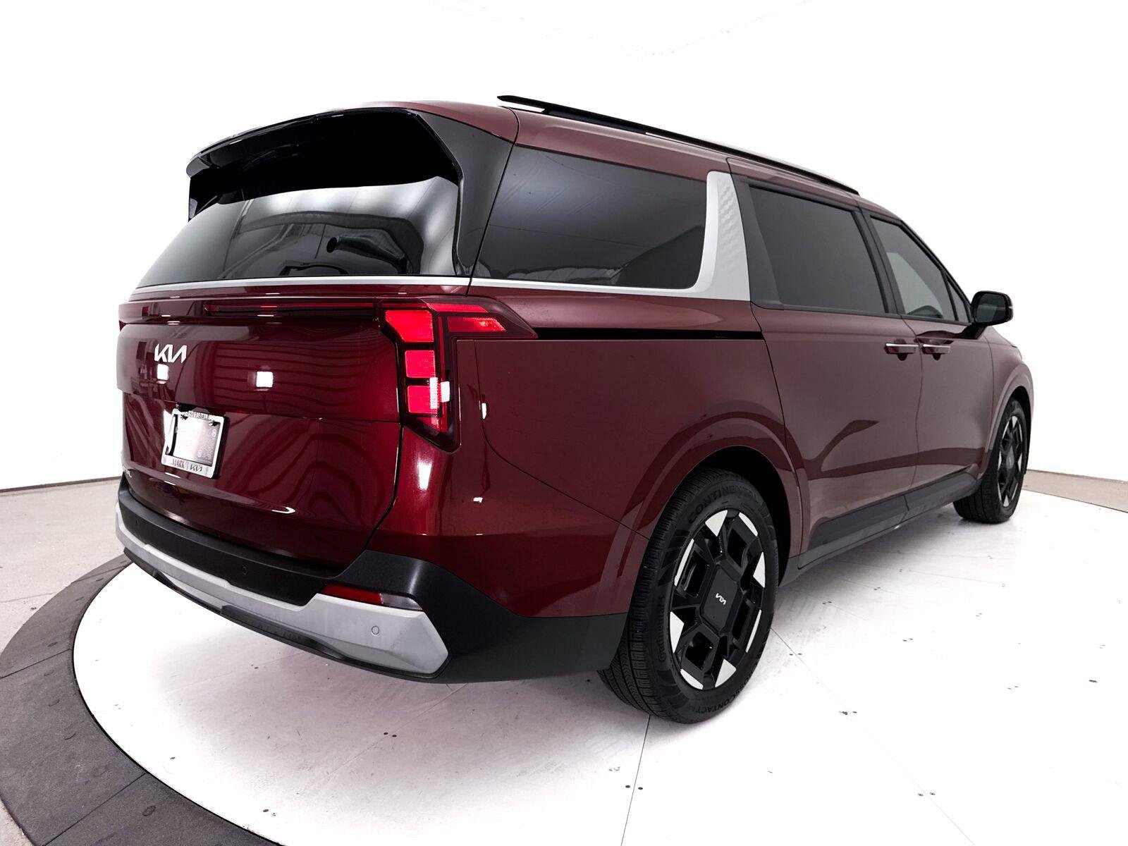 Certified 2026 Kia Carnival EX FWD image 19