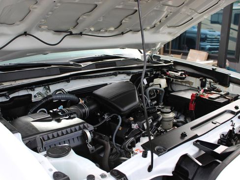 Used 2022 Toyota Tacoma SR image 5