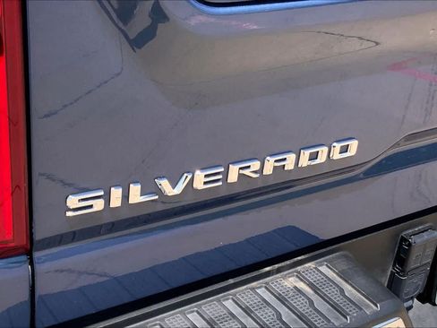 Used 2024 Chevrolet Silverado 2500 LTZ w/ LTZ Texas Edition AWD/4WD image 31
