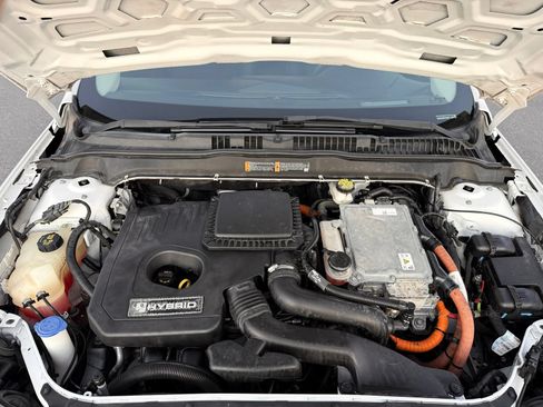 Used 2019 Ford Fusion SE FWD image 35