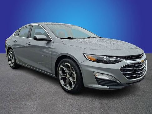 Used 2024 Chevrolet Malibu LT FWD image 3