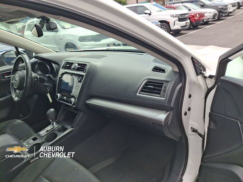 Used 2018 Subaru Outback 2.5i Premium AWD/4WD image 22