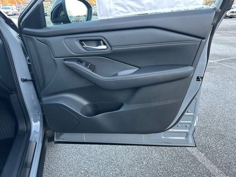 New 2026 Nissan Rogue SV image 14