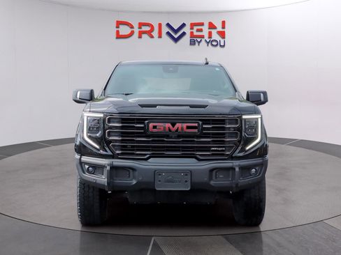 Used 2024 GMC Sierra 1500 AT4X image 8