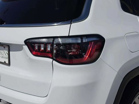 Used 2025 Jeep Compass Sport AWD/4WD image 14