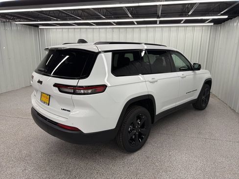 New 2025 Jeep Grand Cherokee L Limited w/ Luxury Tech Group II RWD image 6