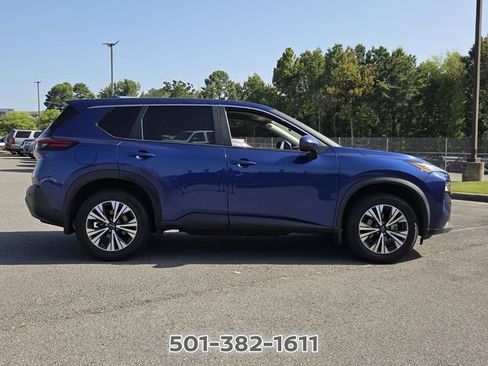 Used 2023 Nissan Rogue SV FWD image 6