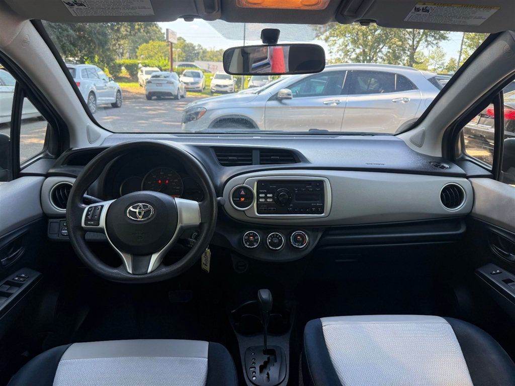 Used 2012 Toyota Yaris LE FWD image 13