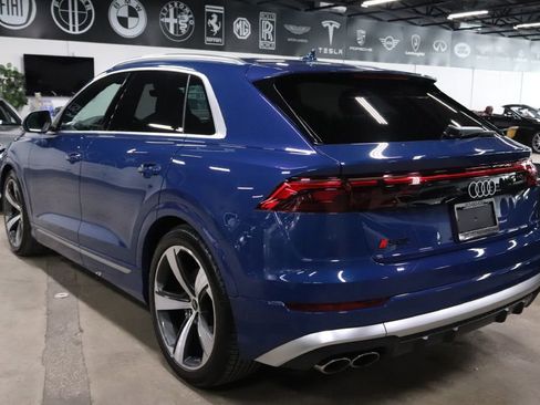 Used 2024 Audi SQ8 Prestige w/ Prestige Package image 3
