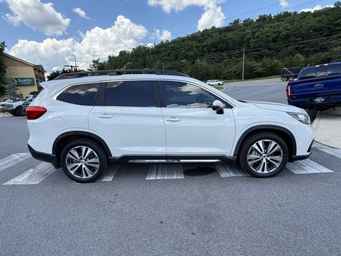 Used 2021 Subaru Ascent Limited w/ Technology Package AWD/4WD image 4