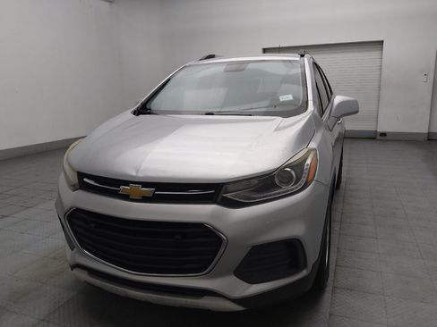 Used 2017 Chevrolet Trax LT w/ LT Convenience Package FWD image 15