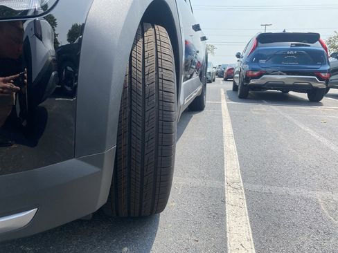 New 2026 Kia EV9 Light image 10