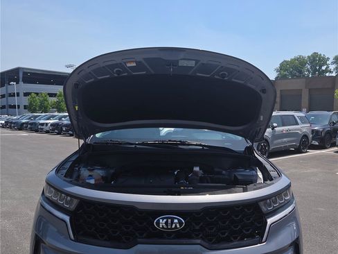 Certified 2021 Kia Sorento EX w/ Panoramic Sunroof Package AWD/4WD image 15