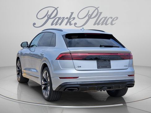 Used 2025 Audi Q8 Prestige AWD/4WD image 3