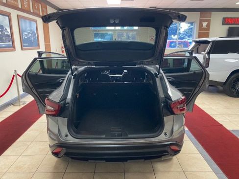 Used 2024 Chevrolet Trax RS w/ Driver Confidence Package FWD image 7