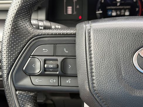 Used 2025 Toyota Tacoma SR5 image 20