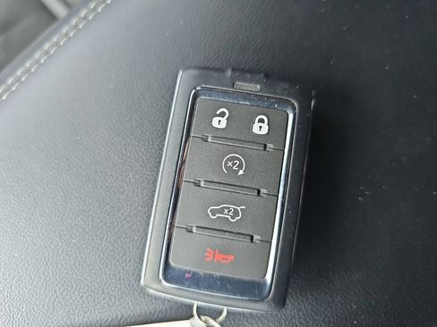 Used 2024 Jeep Grand Cherokee Altitude AWD/4WD image 34