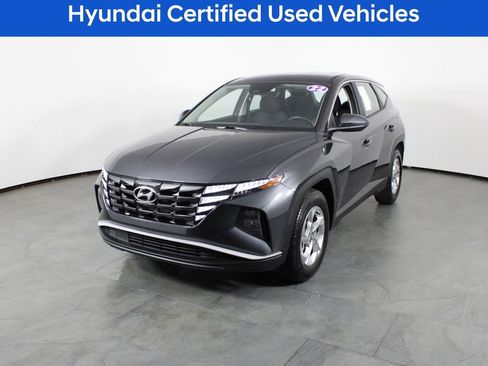 Certified 2022 Hyundai Tucson SE FWD image 2