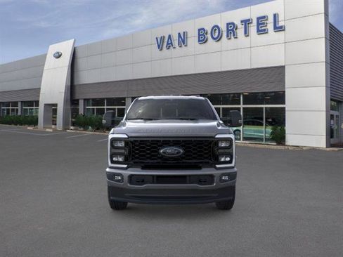 New 2026 Ford F350 XLT w/ XLT Premium Package AWD/4WD image 6