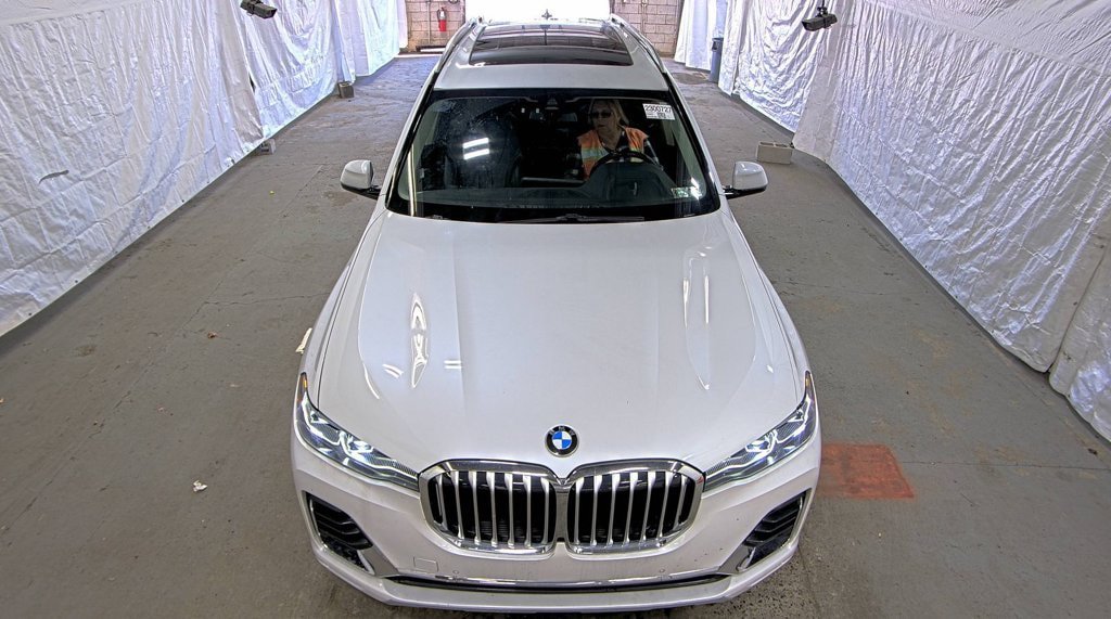 Used 2021 BMW X7 xDrive40i w/ Cold Weather Package AWD/4WD image 3