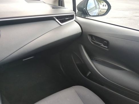 Used 2023 Toyota Corolla LE image 16