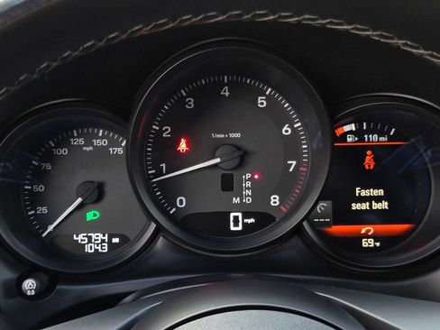 Used 2024 Porsche Macan AWD/4WD image 27