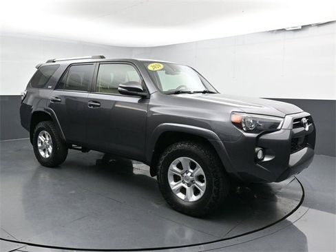 Used 2020 Toyota 4Runner SR5 Premium image 3