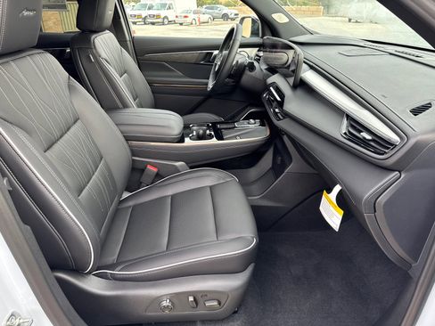 New 2026 Buick Enclave Avenir w/ Super Cruise Package image 17