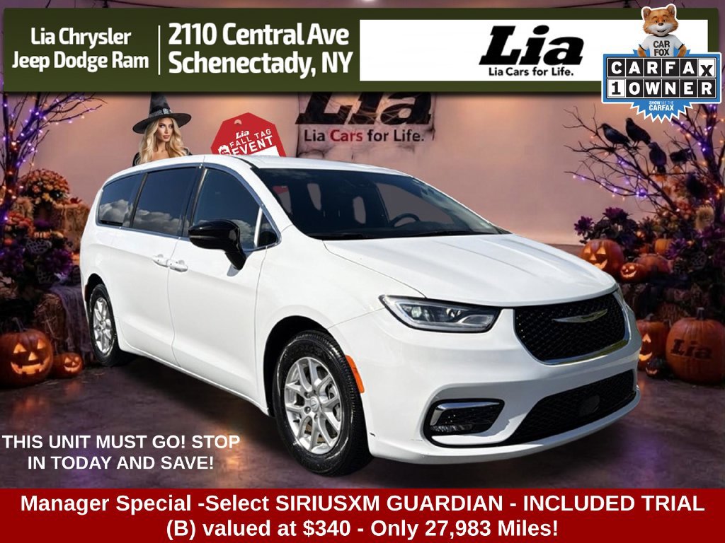 Used 2025 Chrysler Pacifica Select FWD image 1