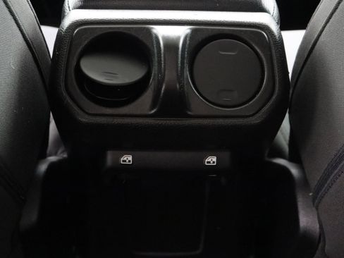 Used 2021 Jeep Wrangler Unlimited Sport image 29