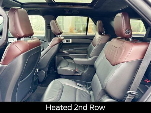 Certified 2020 Ford Explorer Platinum w/ Premium Technology Package image 14