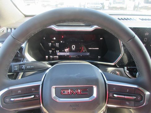 New 2026 GMC Canyon Elevation image 18