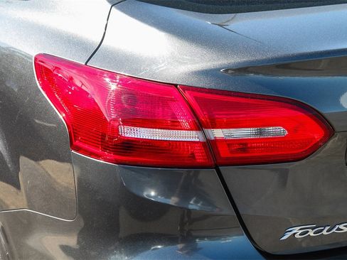 Used 2018 Ford Focus S image 11