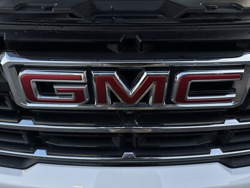 Certified 2025 GMC Acadia Elevation image 31